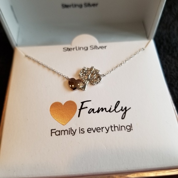 NWT pretty tree of life necklace - Picture 1 of 4